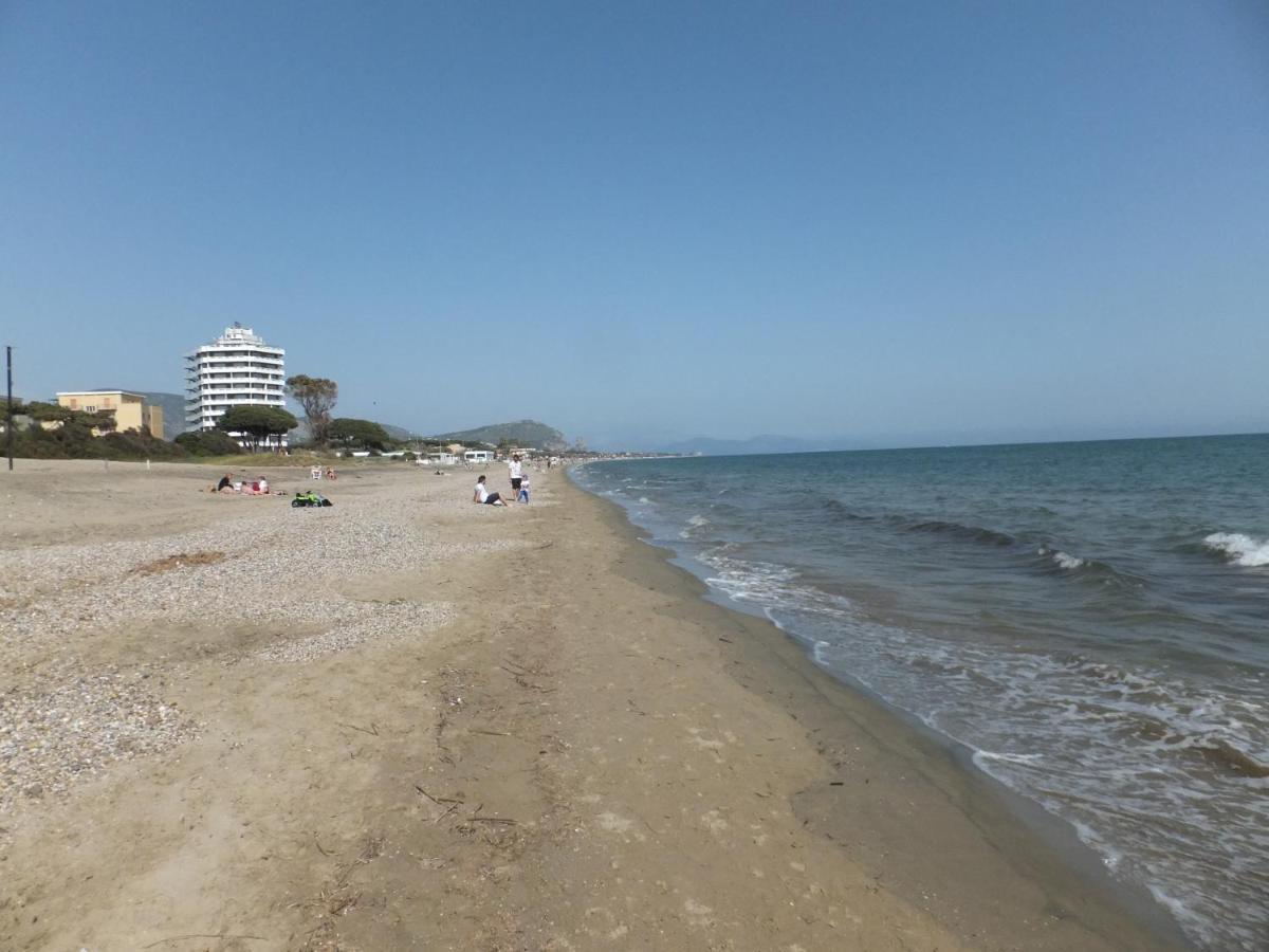 Complesso Riva Di Badino Aparthotel Terracina Kültér fotó